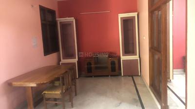 Living Room Image of 2200 Sq.ft 2 BHK Builder Floor for rent in Sector 10A Gurgaon for Rs. 29000