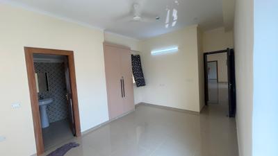 Bedroom Image of 2135 Sq.ft 4 BHK Apartment / Flat for rent in Amrapali Verona Heights, Noida Extension Greater Noida for Rs. 35000