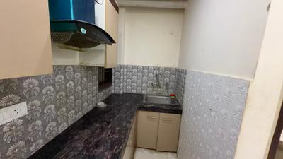 Kitchen Image of 650 Sq.ft 2 BHK Builder Floor for rent in Mayur Vihar Phase 1 New Delhi for Rs. 22500
