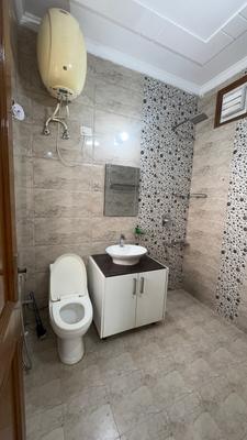 Image of 2500 Sq.ft 3 BHK Builder Floor for rent in Sector 52, Gurgaon for Rs. 70000