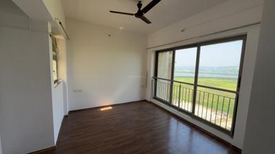 Bedroom Image of 1350 Sq.ft 3 BHK Apartment / Flat for sale in Lodha Splendora, Thane West Thane for Rs. 12500000