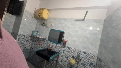 Bathroom Image of 2600 Sq.ft 4 BHK Apartment / Flat for sale in Gomti Nagar Lucknow for Rs. 15000000