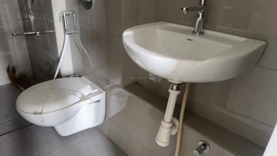 Bathroom Image of 520 Sq.ft 1 RK Studio for sale in Kalpataru Jade Skyline, Baner Pune for Rs. 6900000