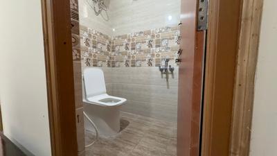 Bathroom Image of 650 Sq.ft 1 BHK Apartment / Flat for rent in Kondapur Hyderabad for Rs. 24000