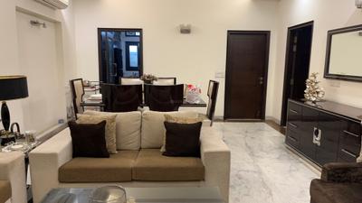 Living Room Image of 2100 Sq.ft 8 BHK Independent House for sale in Sector 43 Gurgaon for Rs. 107000000