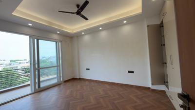 Bedroom Image of 3000 Sq.ft 3 BHK Builder Floor for rent in Unitech Deerwood Chase, Sector 50 Gurgaon for Rs. 100000