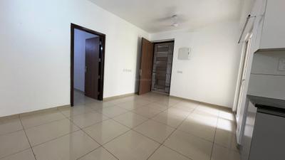 Living Room Image of 650 Sq.ft 2.5 BHK Apartment / Flat for rent in Gulshan Botnia, Sector 144 Noida for Rs. 35000