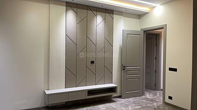 Bedroom Image of 4896 Sq.ft 4 BHK Builder Floor for sale in Model Town New Delhi for Rs. 75000000