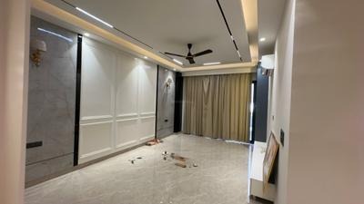 Living Room Image of 3250 Sq.ft 4.5 BHK Builder Floor for sale in Ansal Esencia Sector 67, Sector 67 Gurgaon for Rs. 27000000