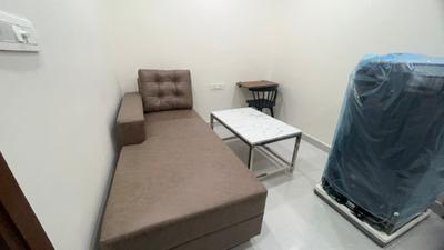 Living Room Image of 950 Sq.ft 1 BHK Builder Floor for rent in Sector 39 Gurgaon for Rs. 33000