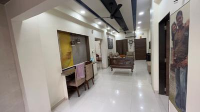 Living Room Image of 1800 Sq.ft 3 BHK Apartment / Flat for sale in Paldi Ahmedabad for Rs. 10500000