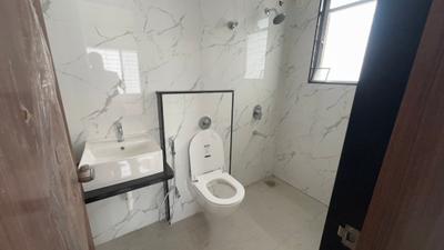 Top Towers A Bathroom Two 4