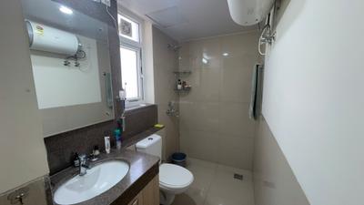 Image of 1500 Sq.ft 3 BHK Apartment / Flat for rent in Emaar Palm Gardens, Sector 83, Gurgaon for Rs. 45000