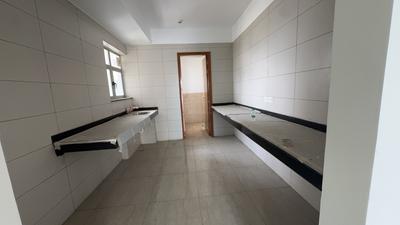 Kitchen Image of 2200 Sq.ft 3 BHK Apartment / Flat for sale in Tata Gurgaon Gateway, Sector 112 Gurgaon for Rs. 30000000