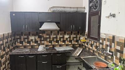 Kitchen Image of 1650 Sq.ft 3 BHK Builder Floor for sale in Vasundhara Ghaziabad for Rs. 9900000