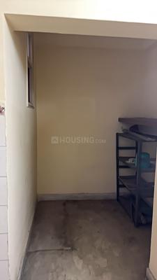 Kitchen Image of 1700 Sq.ft 3 BHK Apartment / Flat for rent in Vasundhara Ghaziabad for Rs. 26000