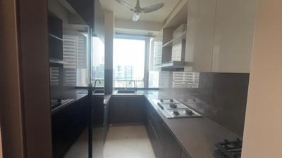 Kitchen Image of 1000 Sq.ft 2 BHK Apartment / Flat for rent in Indiabulls Blu, Worli Mumbai for Rs. 350000