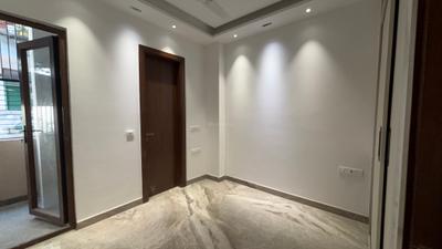Bedroom Image of 1350 Sq.ft 3 BHK Builder Floor for sale in Janakpuri New Delhi for Rs. 42300000