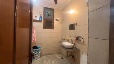 Image of 1800 Sq.ft 3 BHK Builder Floor for sale in Paschim Vihar, New Delhi for Rs. 21500000