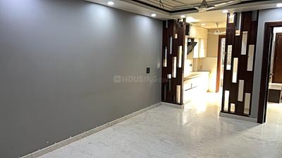 Living Room Image of 1300 Sq.ft 3 BHK Builder Floor for rent in Shahdara New Delhi for Rs. 45000