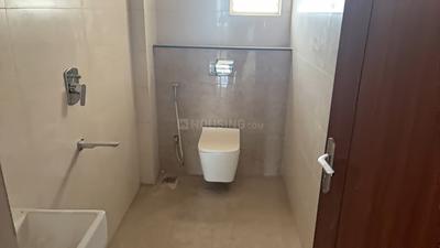 Image of 2202 Sq.ft 3 BHK Apartment / Flat for rent in KSR Signature 4, Tellapur, Sangareddy for Rs. 55000