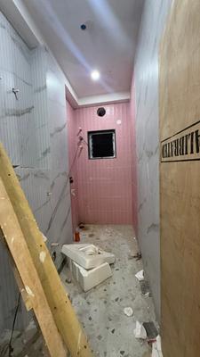 Bathroom Image of 680 Sq.ft 2 BHK Builder Floor for sale in Picnic Garden Kolkata for Rs. 3500000