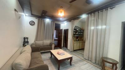 Living Room Image of 1800 Sq.ft 3 BHK Builder Floor for sale in Paschim Vihar New Delhi for Rs. 21500000