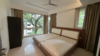 Bedroom Image of 1300 Sq.ft 3 BHK Apartment / Flat for rent in Santacruz West Mumbai for Rs. 250000