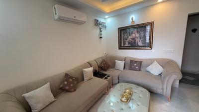 Living Room Image of 800 Sq.ft 2 BHK Apartment / Flat for sale in DLF Princeton Estate, Sector 53 Gurgaon for Rs. 24000000