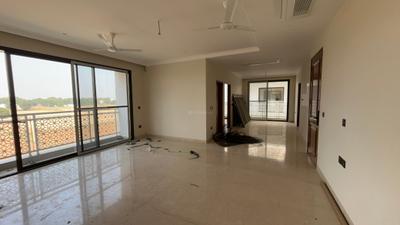Living Room Image of 2700 Sq.ft 3 BHK Independent House for sale in Central Park The Orchard, Sector 32 Sohna for Rs. 37000000