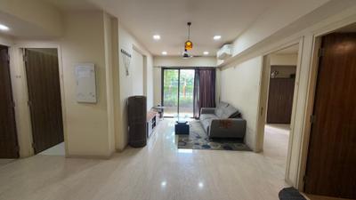Living Room Image of 850 Sq.ft 2 BHK Apartment / Flat for sale in Lodha Sterling Tower C, Thane West Thane for Rs. 22000000