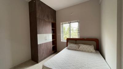 Bedroom Image of 1200 Sq.ft 2 BHK Builder Floor for rent in Marathahalli Bengaluru for Rs. 40000
