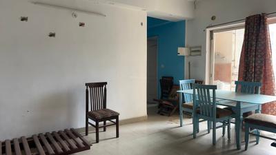 Living Room Image of 925 Sq.ft 2 BHK Apartment / Flat for rent in Paras Tierea, Sector 137 Noida for Rs. 30000