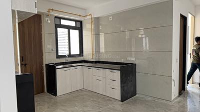 Kitchen Image of 1800 Sq.ft 3 BHK Apartment / Flat for rent in Sky Leaf, Vaishno Devi Circle Ahmedabad for Rs. 22000