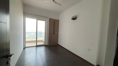 Bedroom Image of 2105 Sq.ft 3 BHK Apartment / Flat for rent in Supertech Supernova, Sector 94 Noida for Rs. 70000