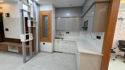 Kitchen Image of 950 Sq.ft 2 BHK Apartment / Flat for sale in Sector 110 Noida for Rs. 4300000