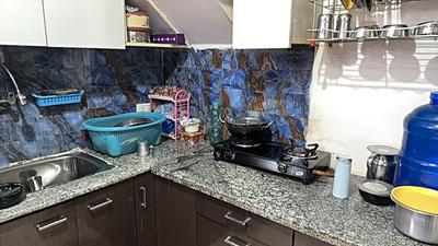 Kitchen Image of 450 Sq.ft 1 BHK Builder Floor for sale in Uttam Nagar New Delhi for Rs. 1300000