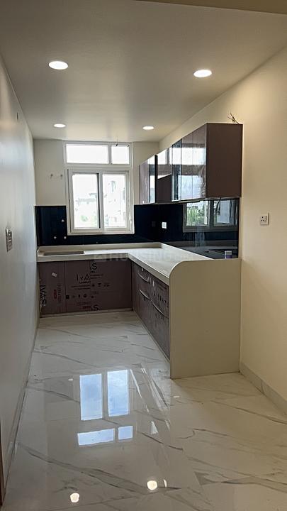 Kalyan Eva Main Image 1