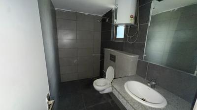Image of 1760 Sq.ft 3 BHK Apartment / Flat for sale in Paras Dews, Sector 106, Gurgaon for Rs. 18500000