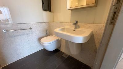 Image of 950 Sq.ft 2 BHK Apartment / Flat for sale in Lodha New Cuffe Parade, Sion, Mumbai for Rs. 30000000