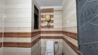 Bathroom Image of 1080 Sq.ft 1 BHK Independent House for rent in Sector 7 Dwarka New Delhi for Rs. 15000