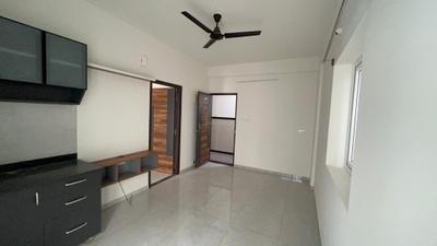 Living Room Image of 650 Sq.ft 1 BHK Apartment / Flat for rent in Whitefield Bengaluru for Rs. 24000