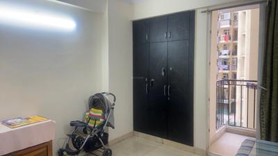 Bedroom Image of 2120 Sq.ft 4 BHK Apartment / Flat for sale in Pigeon Spring Meadows, Noida Extension Greater Noida for Rs. 19000000