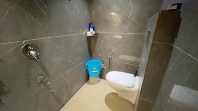 Bathroom Image of 1500 Sq.ft 1 BHK Builder Floor for rent in Scheme No 54 Indore for Rs. 23000