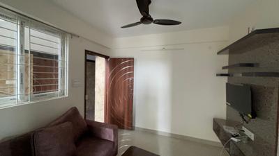 Living Room Image of 450 Sq.ft 1 BHK Apartment / Flat for rent in Bommanahalli Bengaluru for Rs. 25000