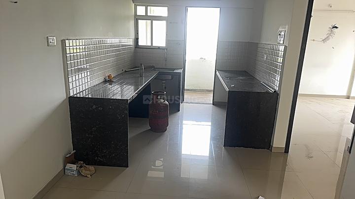 Oxford Paradise Main Image 1