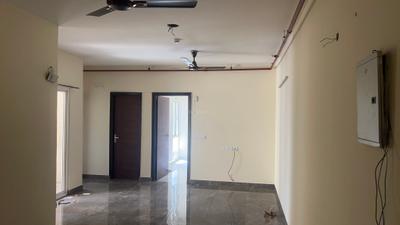 Living Room Image of 1000 Sq.ft 2 BHK Apartment / Flat for rent in SG Shikhar Height, Siddharth Vihar Ghaziabad for Rs. 24000