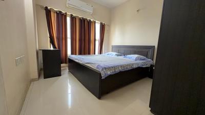 Bedroom Image of 1350 Sq.ft 2.5 BHK Apartment / Flat for rent in Adani The Meadows, Shantigram Ahmedabad for Rs. 36000