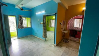 Living Room Image of 767 Sq.ft 2 BHK Apartment / Flat for sale in Disari Apartment, Baghajatin Kolkata for Rs. 3700000