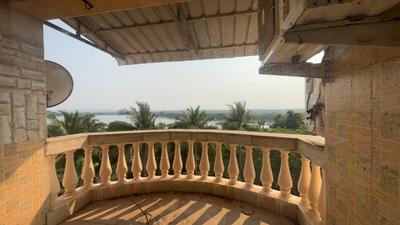 Balcony Image of 2100 Sq.ft 3 BHK Apartment / Flat for rent in Vanashree Apartment, Seawoods Navi Mumbai for Rs. 145000
